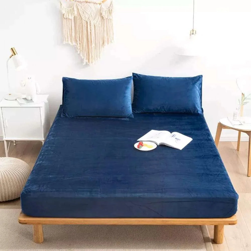 Velvet Fitted Bed Sheet Set